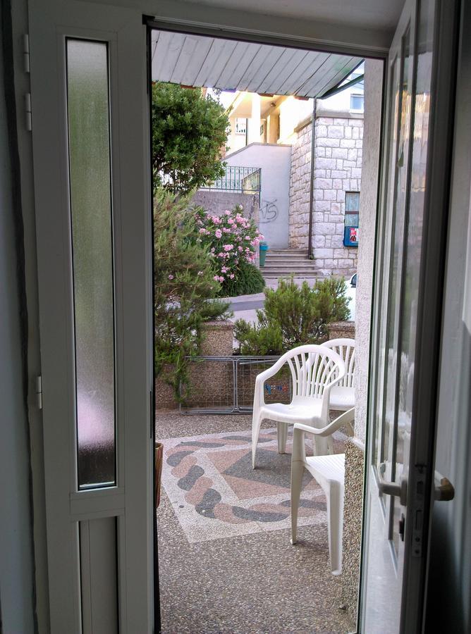 Apartment Filip Vrbnik Exterior photo